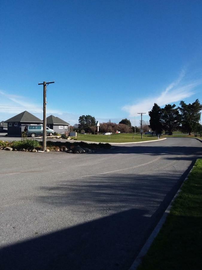Pine Lake View Lodge Kaiapoi Exterior foto